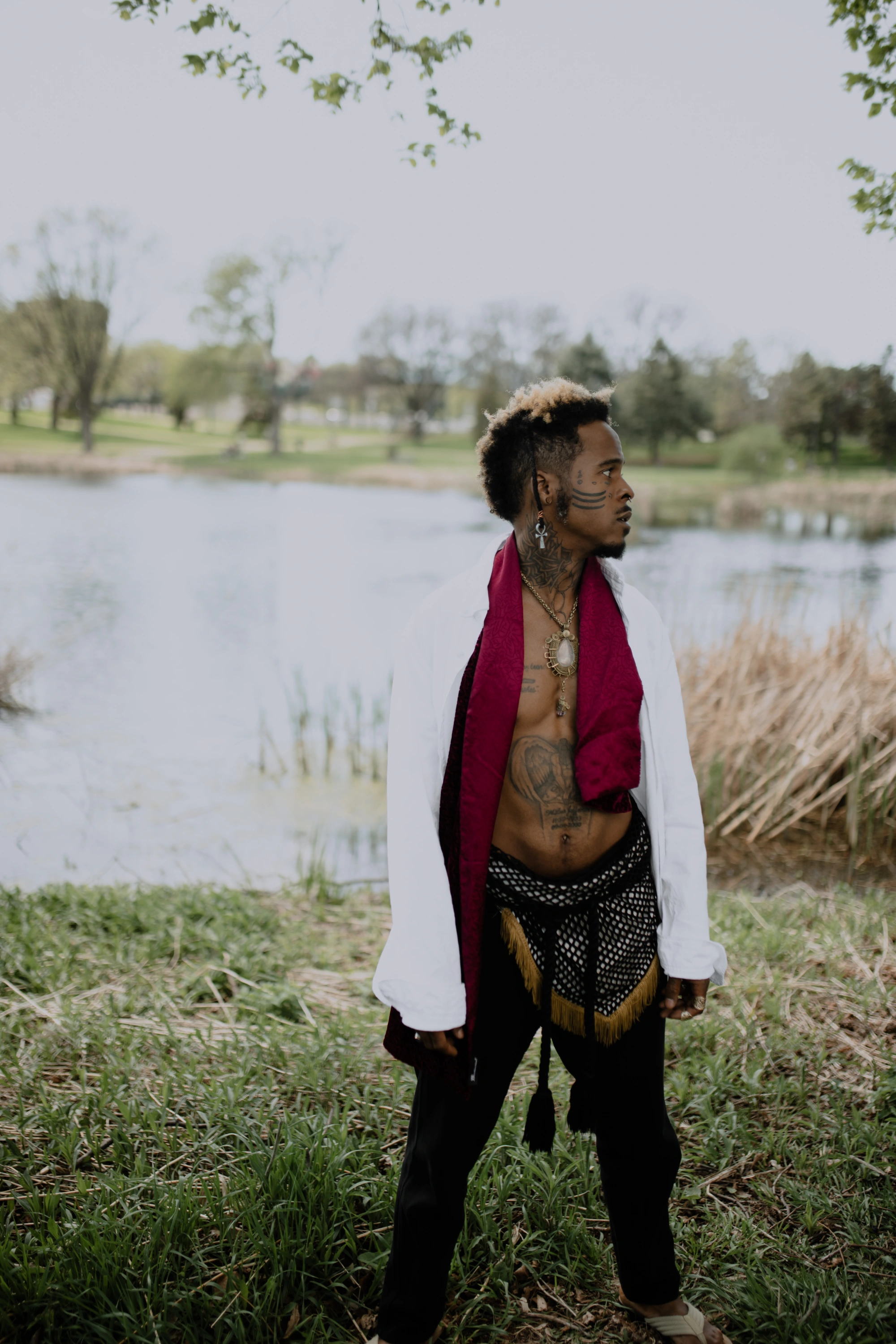 øLu AnuAkin — outdoor portrait